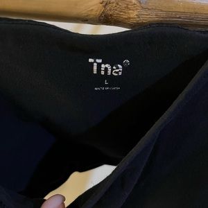 Aritzia TNA Karelis top